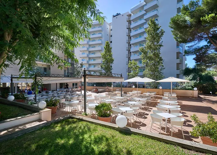 Grupotel Orient